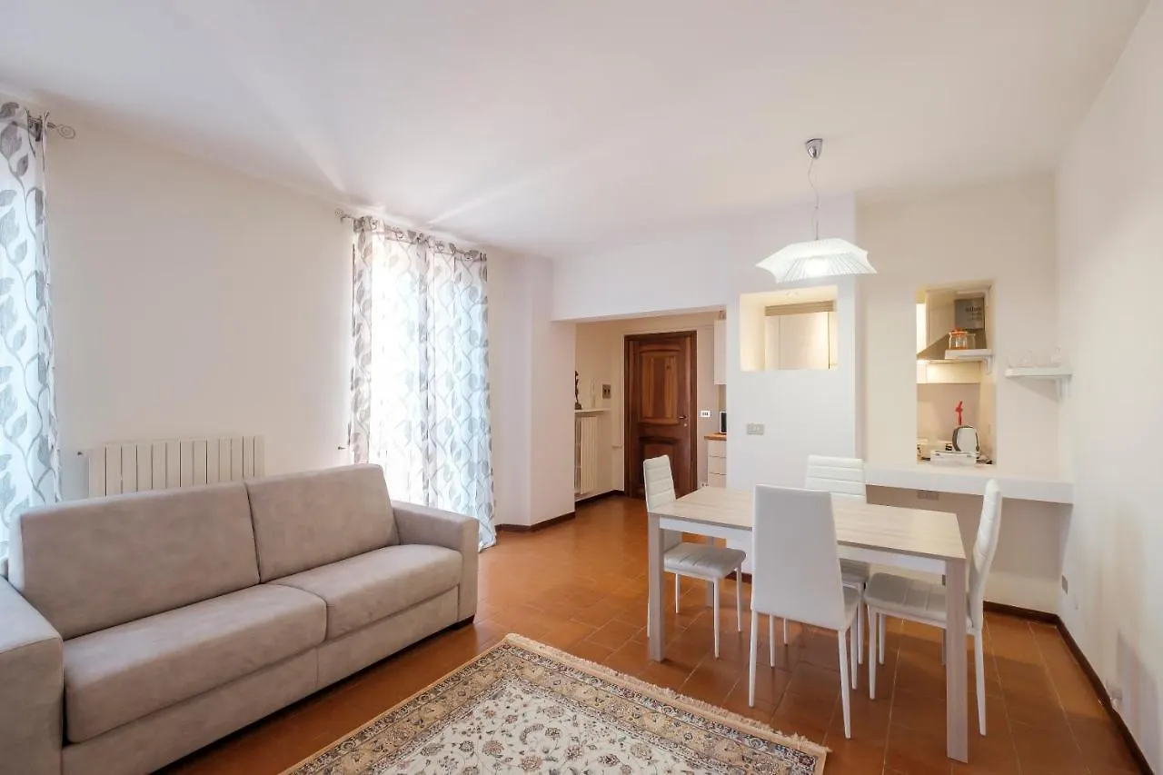 Apartment Cavallino Holiday Desenzano del Garda