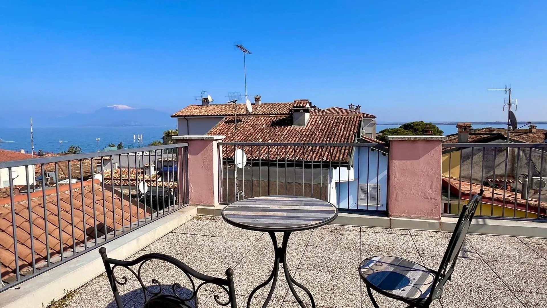 Cavallino Holiday Desenzano del Garda Apartment