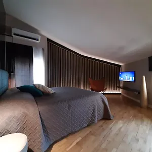 Moaa - Modern Art Apartment