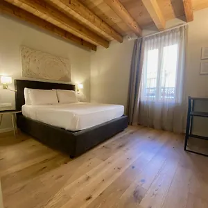 Malvezzi24 Boutique Guest house
